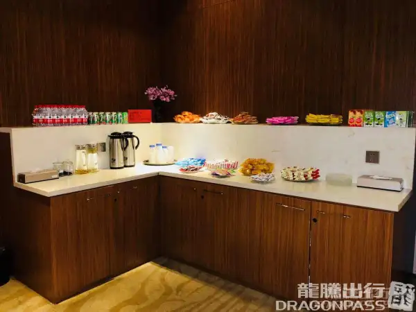 First Class Lounge – photos 3