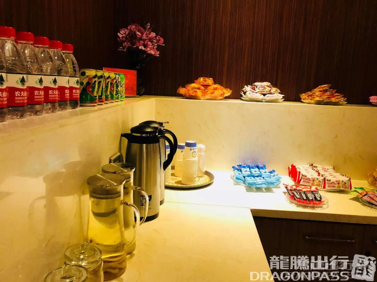 First Class Lounge – photos 8