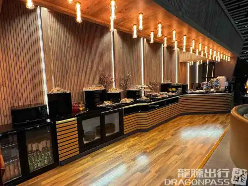 Topaz Lounge
