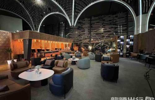 BGWTopaz Lounge