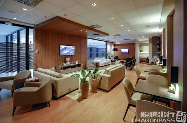 Break Travel Lounge – photos 3