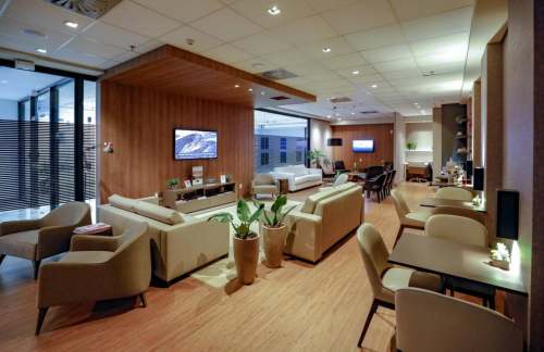 CWBBreak Travel Lounge