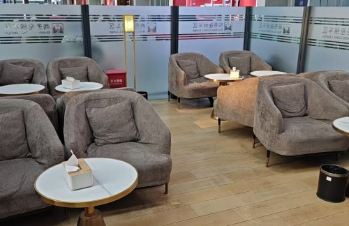 sybz龙腾商务座候车区