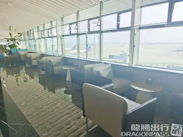 International Lounge VIP CLUB5 (T1 International) – photos 4