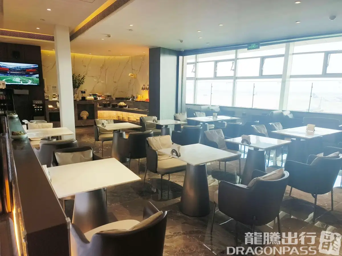 International Lounge VIP CLUB5 (T1 International) – photos 6