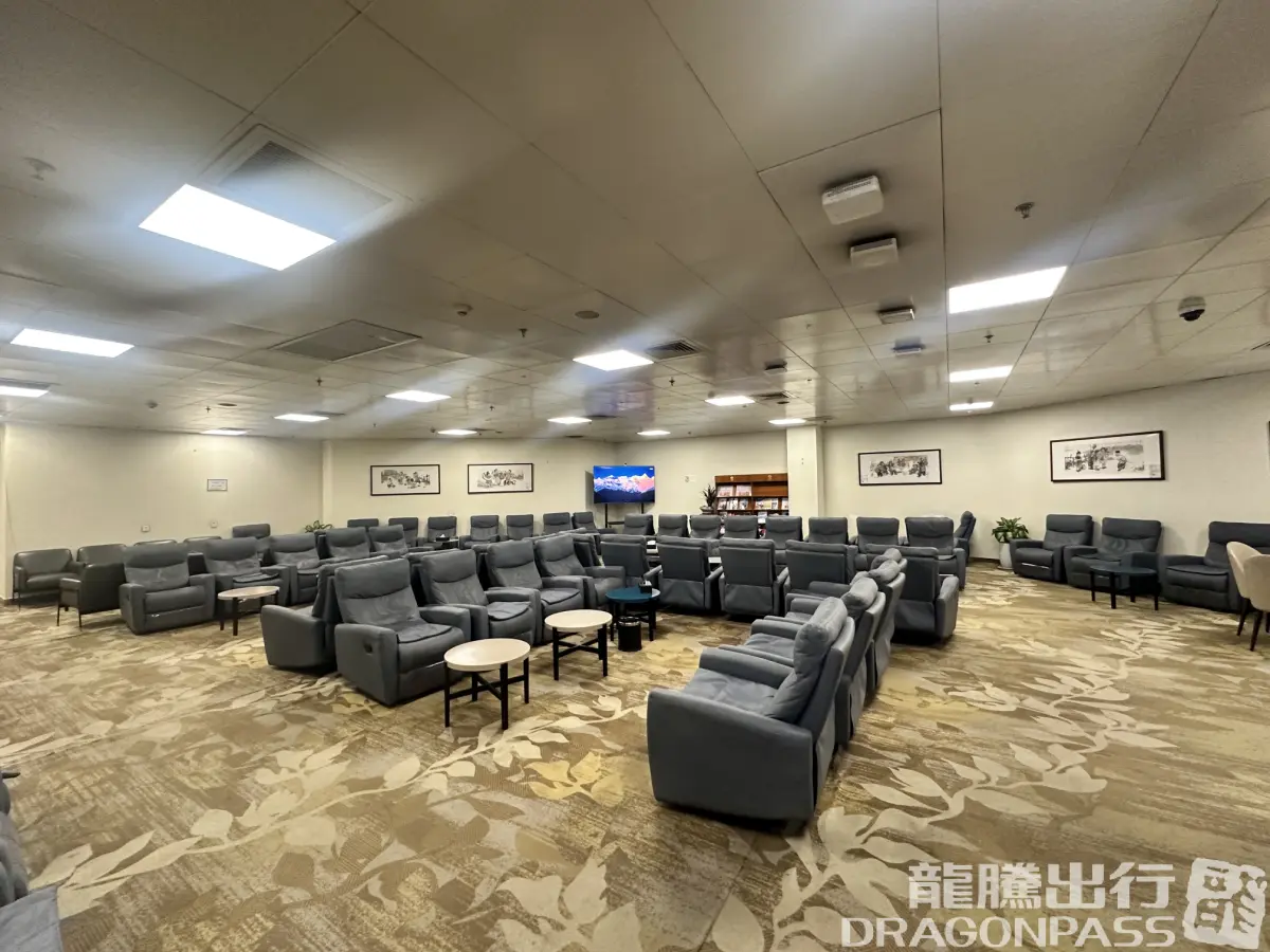 First Class Lounge – photos 9
