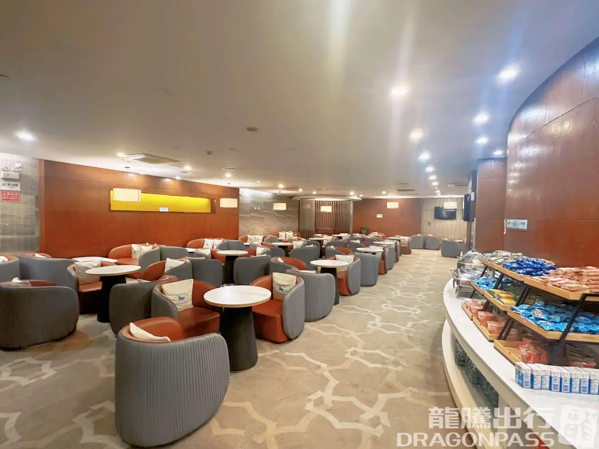 First Class Lounge – photos 16