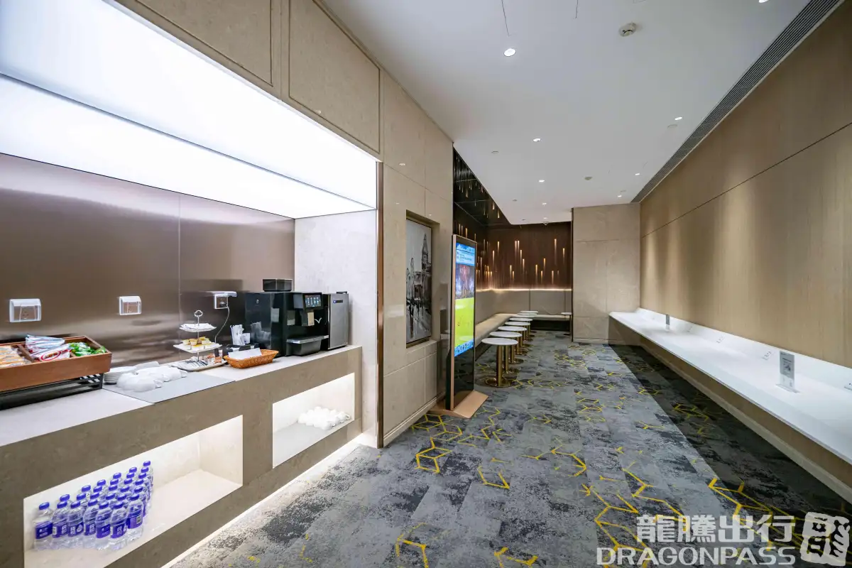 VIP Lounge No.135 (S1 Intl) – photos 10