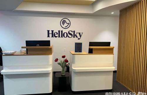 JFKHelloSky Lounge