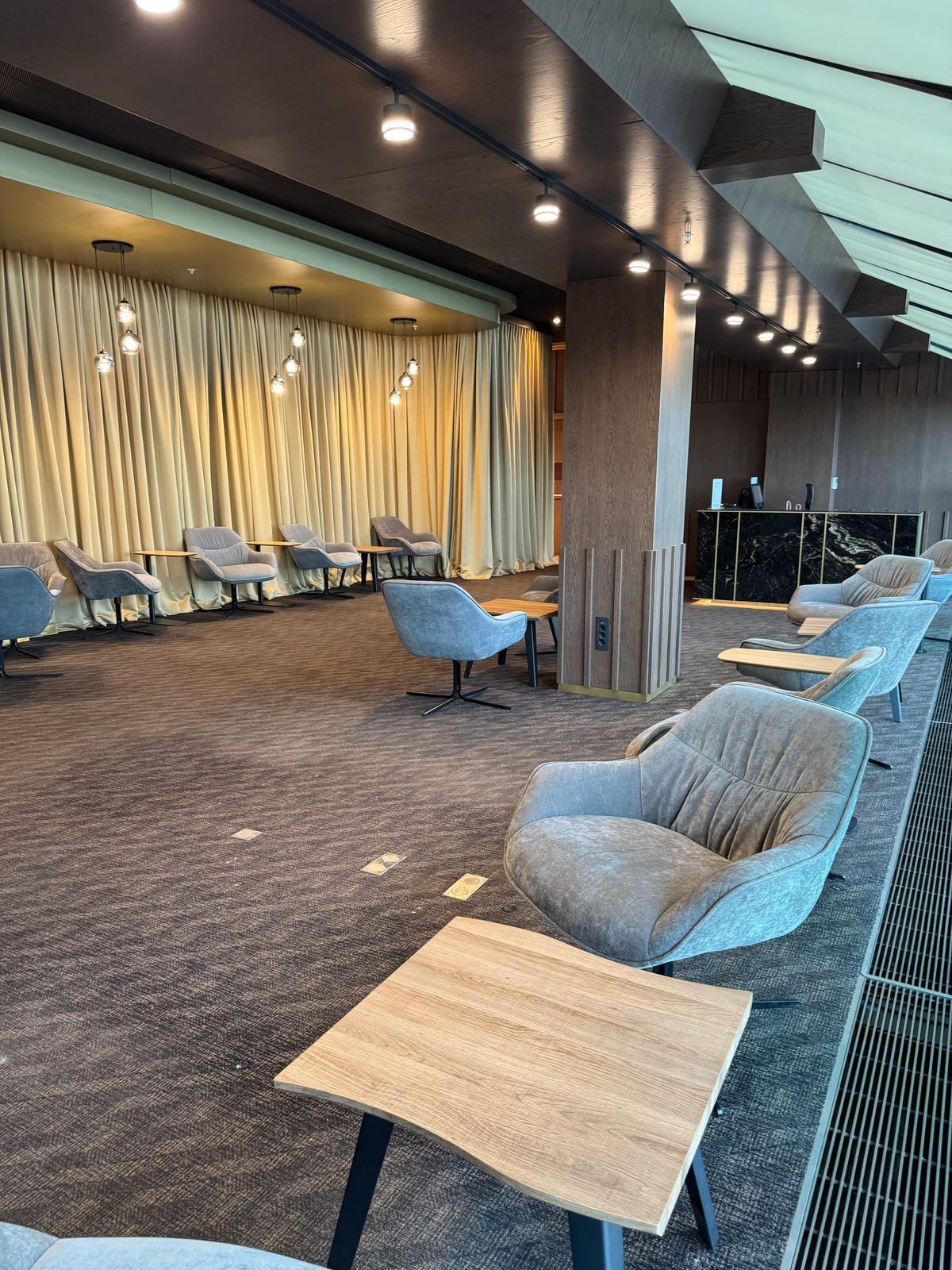 Business Lounge