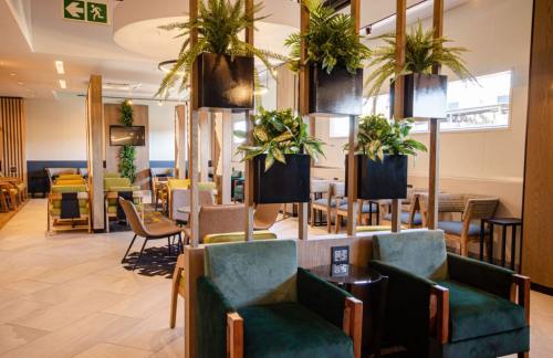 HLABidvest Premier Lounge Lanseria