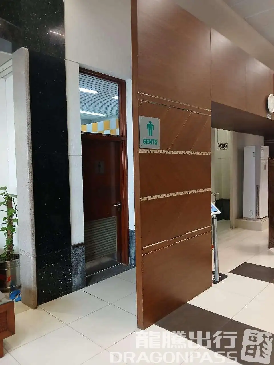 IQBAL LOUNGE – photos 4