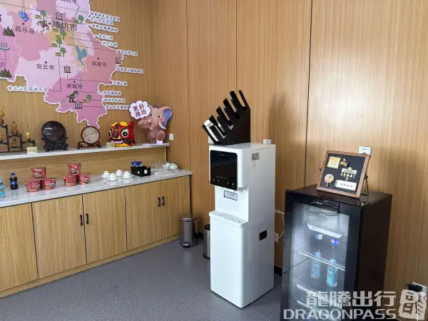 First Class Lounge (T1 Domestic) – photos 3