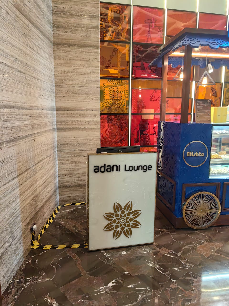 Adani Lounge (International East Wing) atmosphere, image 5