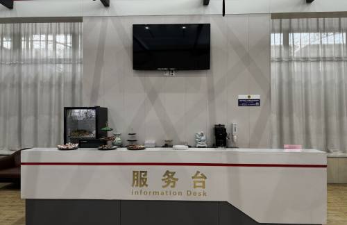 air-431271商务座候车区