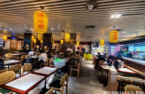HAK餐食体验厅-沿江海南名小吃（19 号登机口）