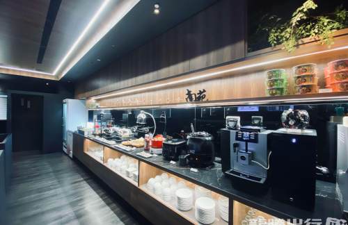 KHH南苑貴賓室 Southern Premium Lounge