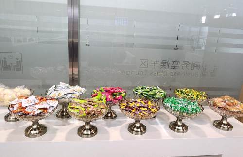 air-830460商务座候车区2