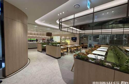 ICNSky Hub Lounge West