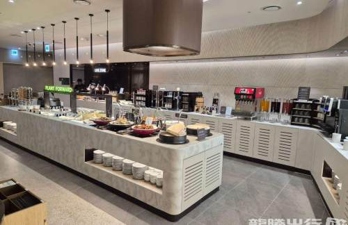 ICNSky Hub Lounge West