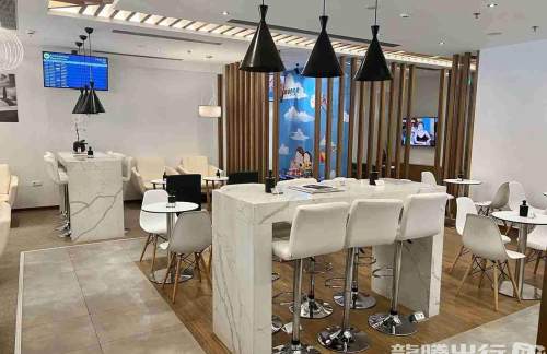 SKGThe Lounge
