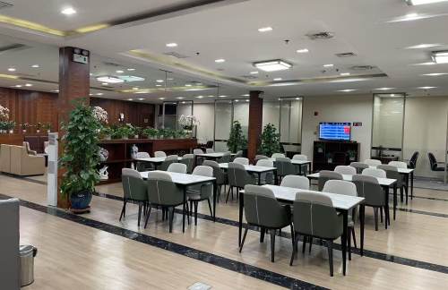 SHE机场易登机休息区 (T3国内)