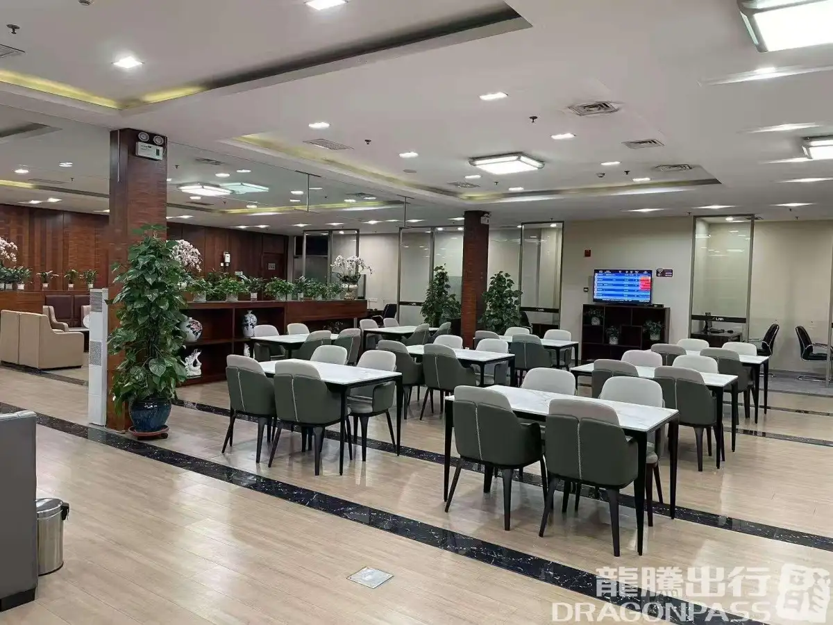 First Class Lounge – photos 5