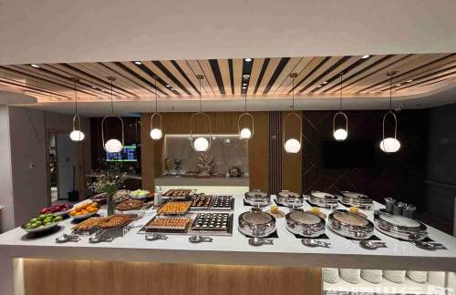 CAIAhlein Premium Lounge