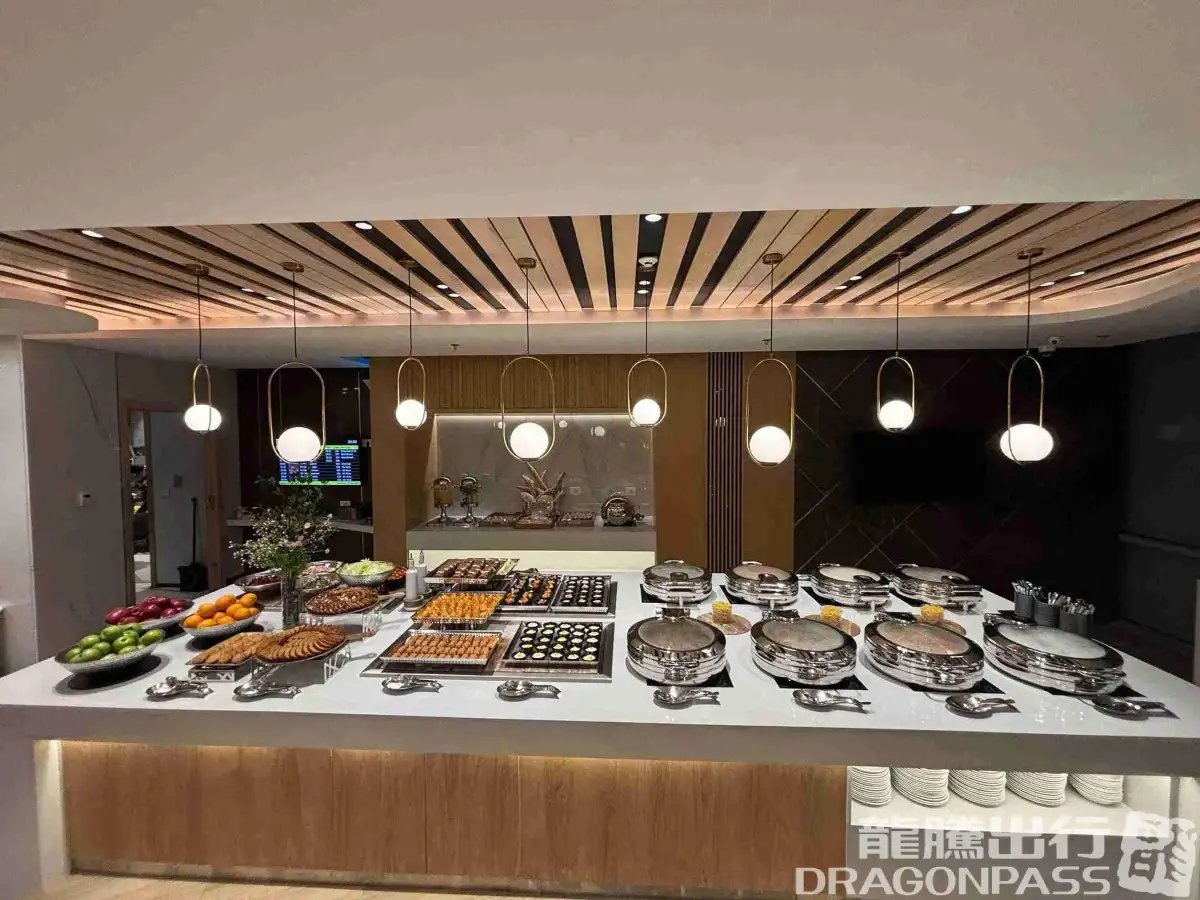 Ahlein Premium Lounge – photos 6