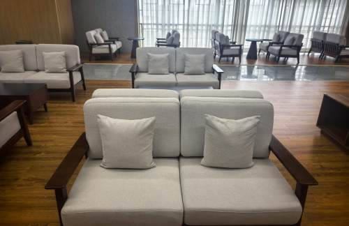 air-6852060石家庄正定机场站候车区