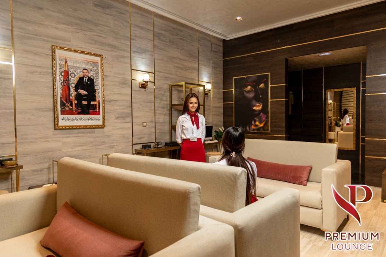 Budas Premium Lounge (International) atmosphere, image 3