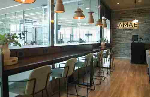 JUJJUJUY By AMAE Lounge