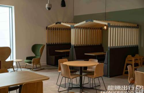 LBAThe Avro Lounge