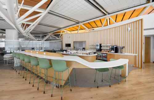 YVRSkyteam Vip Lounge