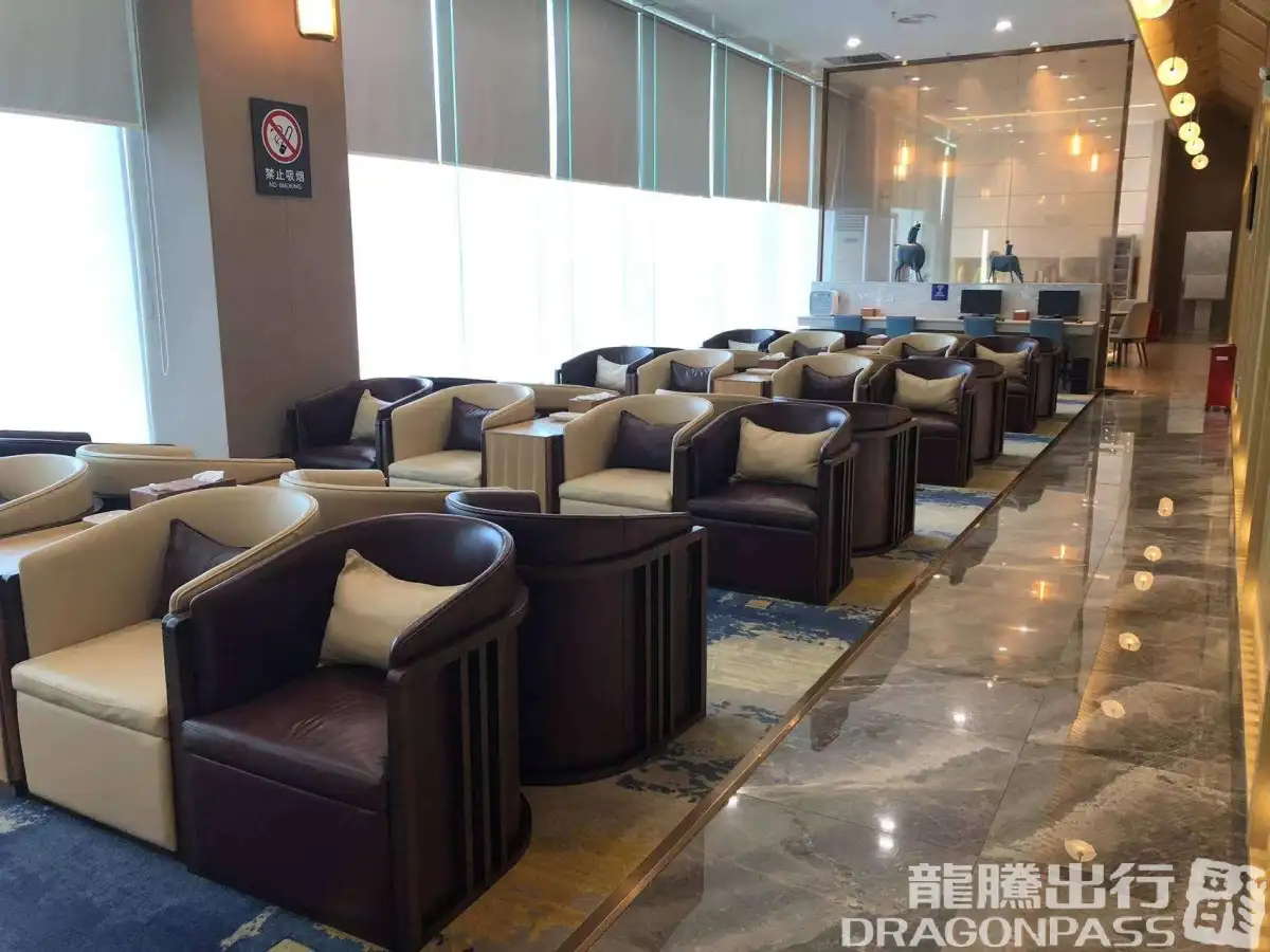 First Class Lounge (West Gallery) – photos 6