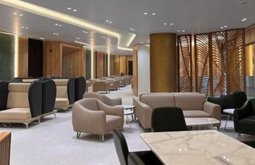 CAIAhlein Emerald Lounge