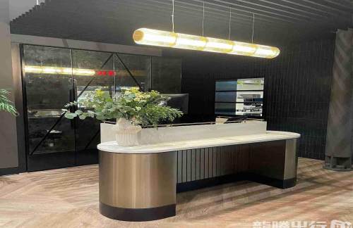 YULAspire Lounge