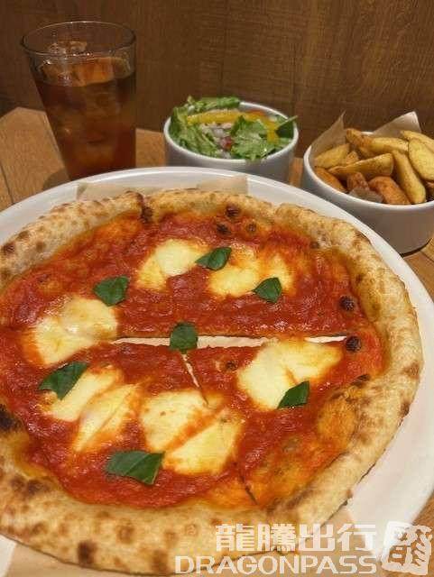 大阪伊丹机场WOLFGANG PUCK PIZZA