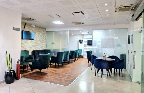 LOSNewrest Premium Class Lounge