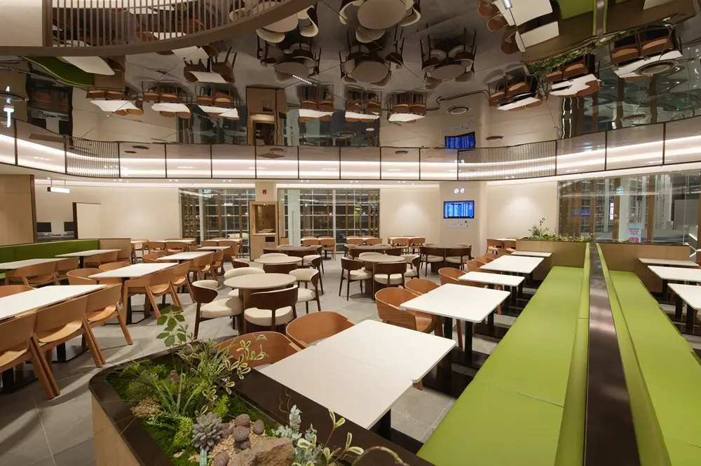 Skyhub Lounge East (T2) – photos 2
