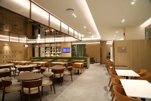 Skyhub Lounge East (T2) – photos 3
