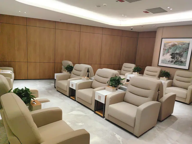 First Class Lounge – photos 3
