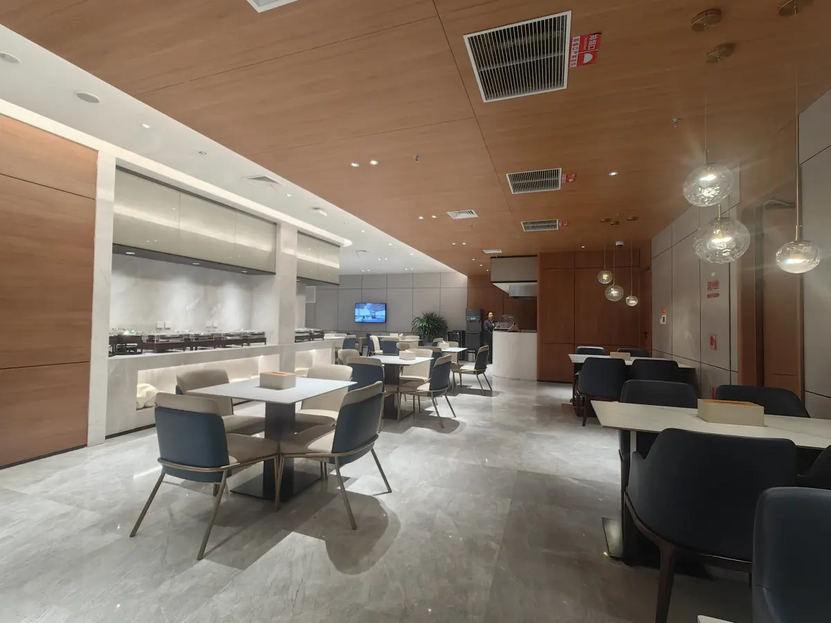First Class Lounge – photos 5