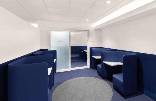 BOSAir France Lounge