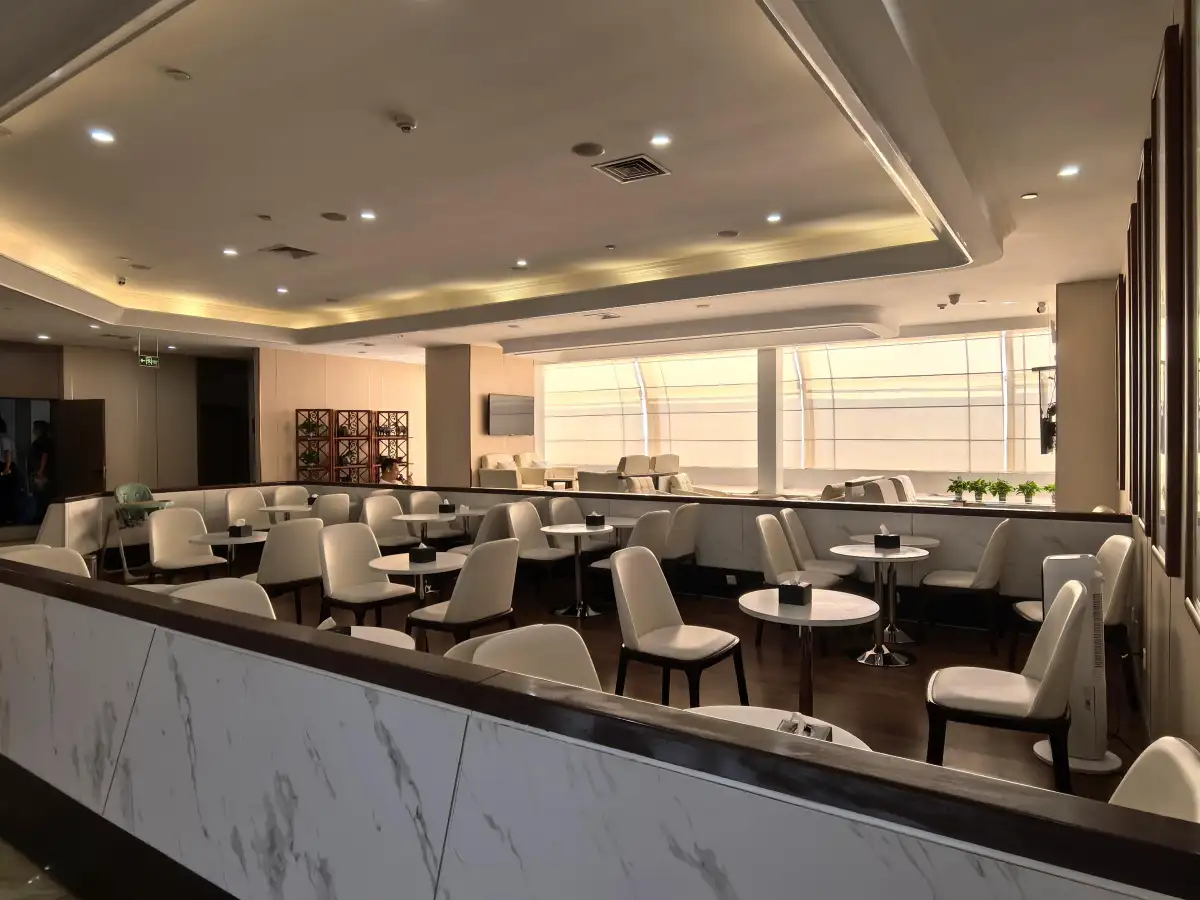 First Class&VIP Lounge – photos 2