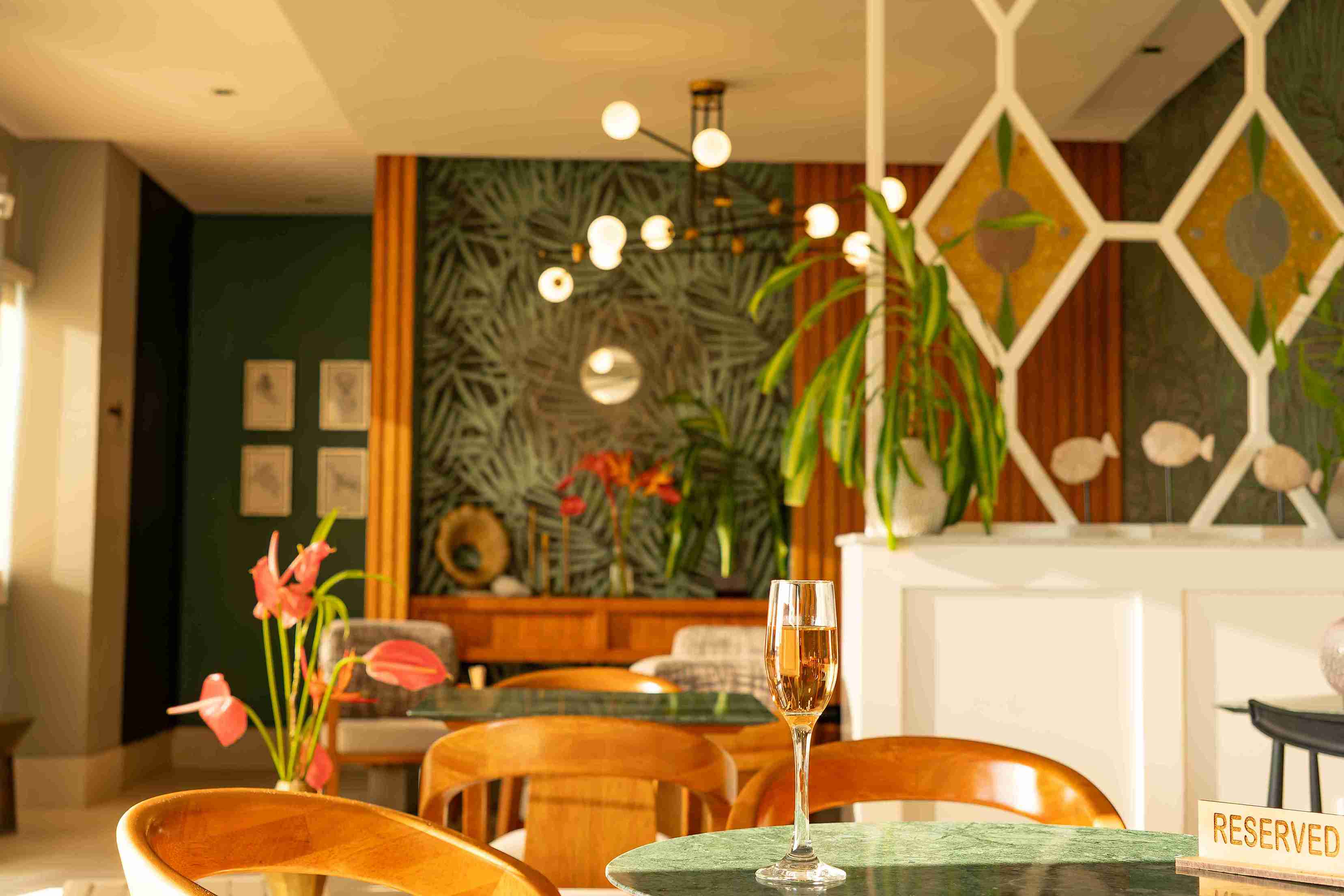 Magma Lounge atmosphere, image 2