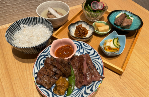 名古屋中部国际机场炭焼牛たん東山　 中部国际机场店