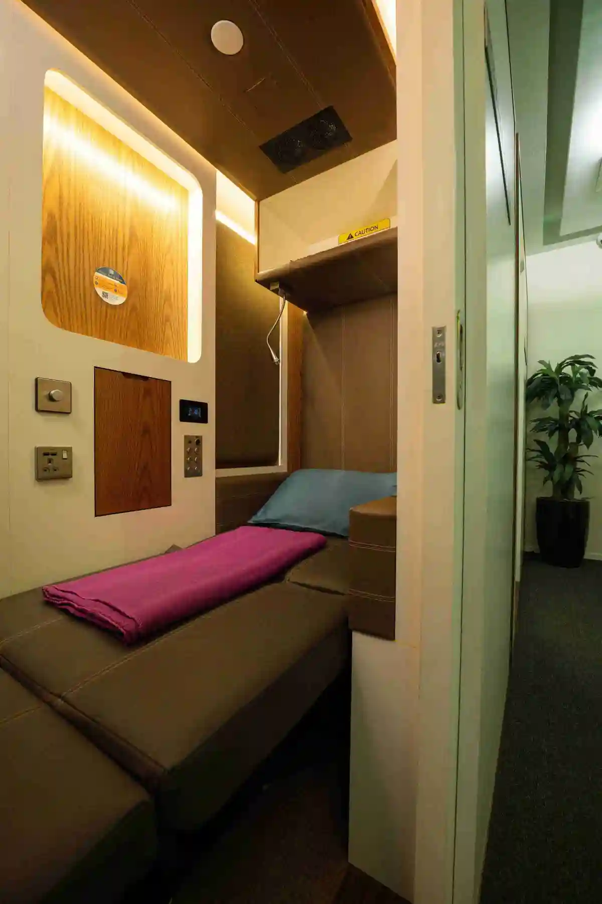 Sleepover Concourse C – photos 3