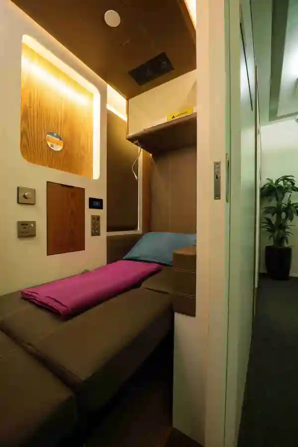Sleepover Concourse C – photos 3
