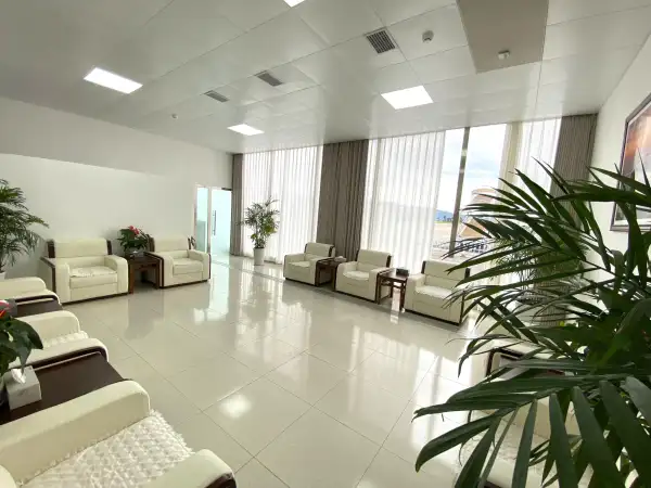 First Class/Business Class Lounge – photos 4